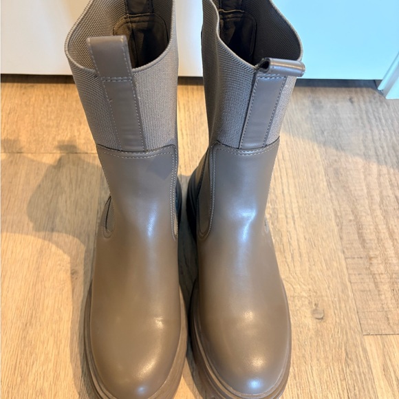H&M Brown / Gray Winter Chunky Boots - Picture 2 of 6